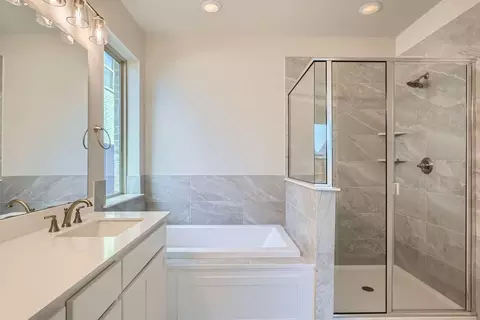 Bath - 1809 Hillside Stroll Dr, Lavon, TX 75166 photo 2 of 8