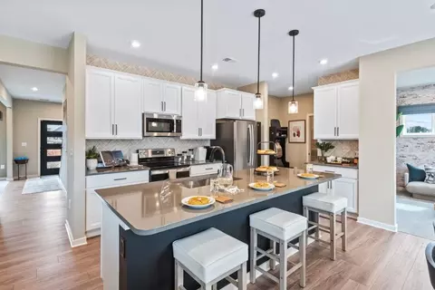 Kitchen - 3198 Belleglade Dr, Covington, KY 41015 photo 7 of 12