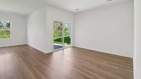 Living - 1101 Bluebell Ln, Bartlett, IL 60103 photo 5 of 6