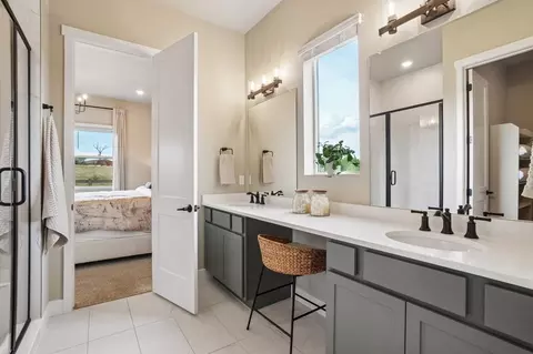 Bath - 3527 Bethpage Dr, Fort Collins, CO 80524 photo 3 of 4