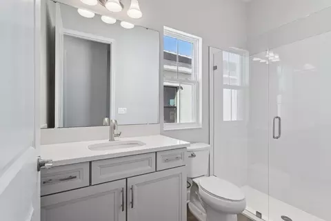 Bath - 10743 Spring Sapling Cir, Parrish, FL 34219 photo 3 of 10