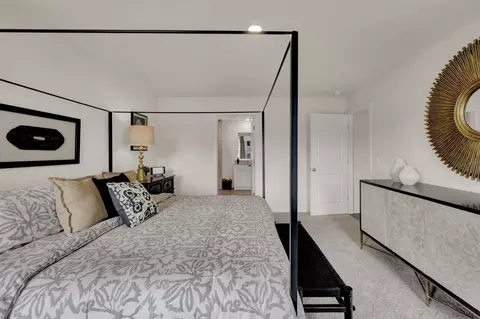 Bedroom - 1002 Persimmon Holw, Greeneville, TN 37745 photo 2 of 13