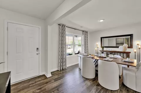 Dining - 1002 Persimmon Holw, Greeneville, TN 37745 photo 3 of 7