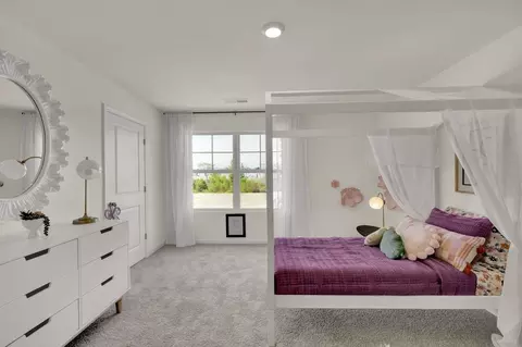 Bedroom - 1002 Persimmon Holw, Greeneville, TN 37745 photo 4 of 13