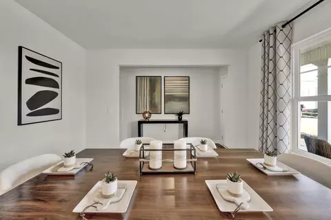 Dining - 1002 Persimmon Holw, Greeneville, TN 37745 photo 4 of 7