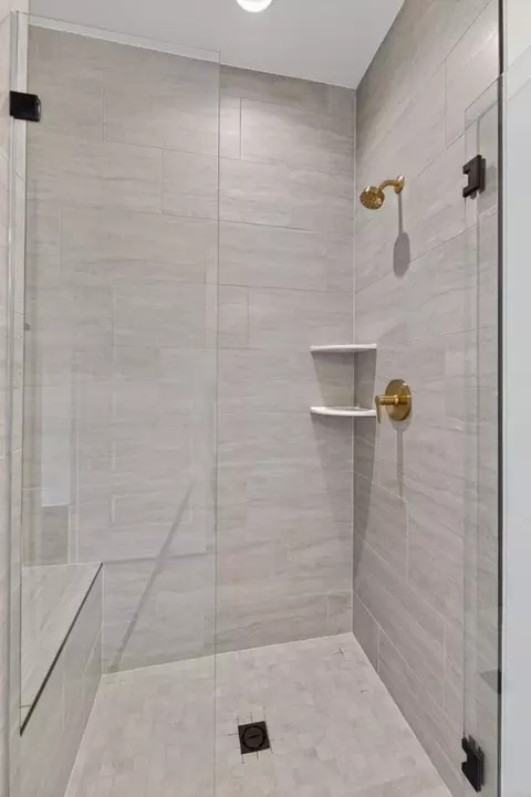 Bath - 1406 Marcella St, Charlottesville, VA 22911 photo 1 of 4