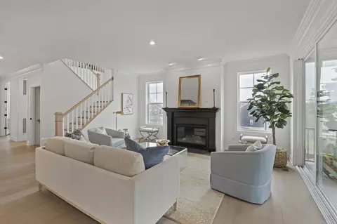 Living - 1406 Marcella St, Charlottesville, VA 22911 photo 1 of 2