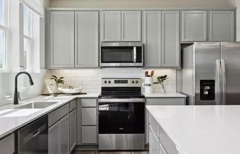 Kitchen - 24456 W Kroll Dr, Plainfield, IL 60585 photo 5 of 6