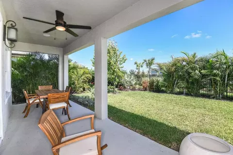 Exterior - 11830 Richmond Trl, Parrish, FL 34219 photo 5 of 7
