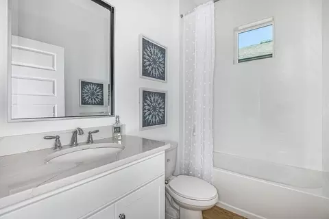 Bath - 11830 Richmond Trl, Parrish, FL 34219 photo 1 of 4