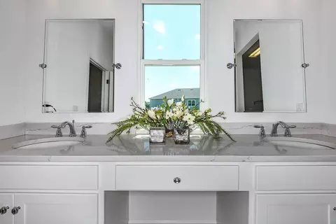 Bath - 11830 Richmond Trl, Parrish, FL 34219 photo 4 of 4
