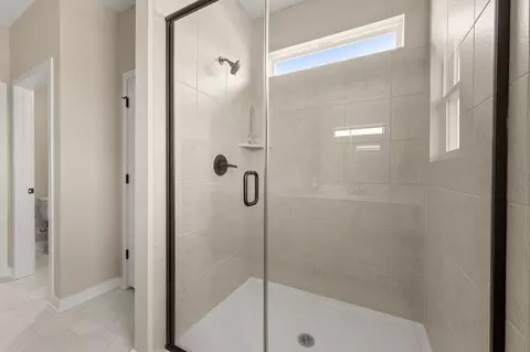 Bath - 4352 Mill Stream Ln, Crowley, TX 76036 photo 4 of 5