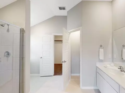 Bath - 6517 Adderly Rd, Pilot Point, TX 76258 photo 1 of 2