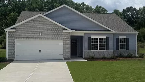 1102 Shoreline Dr, Vass, NC 28394
