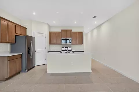 Kitchen - 9147 Aurelia Ave, Parrish, FL 34219 photo 1 of 3