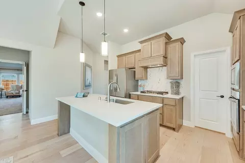 Kitchen - 112 Sweetwater Dr, Commerce, TX 75428 photo 3 of 6