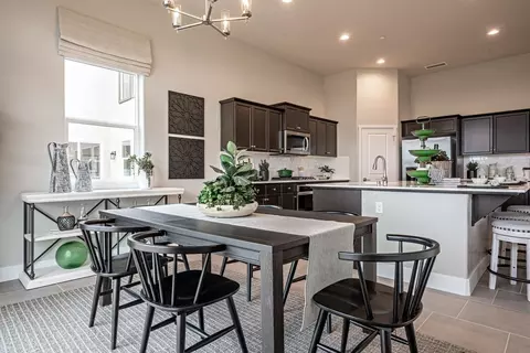 Dining - 1045 Talus Way S, Madera, CA 93636 photo 1 of 3