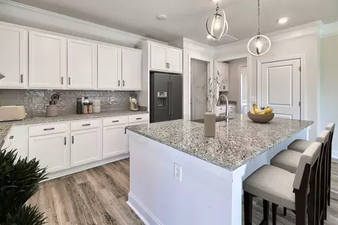 Kitchen - 7 Bramall Dr, Greer, SC 29651 photo 1 of 2
