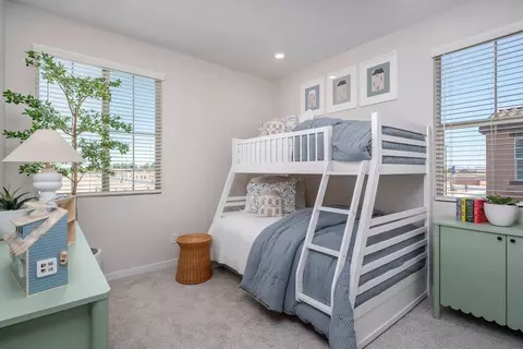 Bedroom - 2243 S Swan Dr, Gilbert, AZ 85295 photo 2 of 2