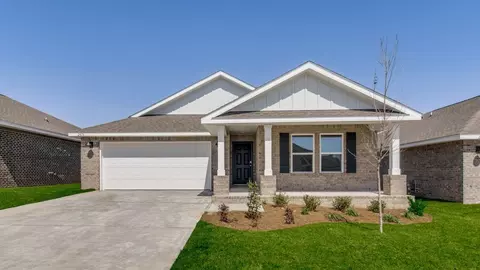 Exterior - 2800 Patriot Ridge Dr, Crestview, FL 32539 photo 7 of 8