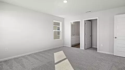 Bedroom - 2800 Patriot Ridge Dr, Crestview, FL 32539 photo 9 of 19