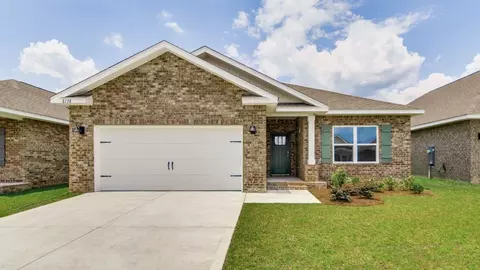 Exterior - 2800 Patriot Ridge Dr, Crestview, FL 32539 photo 2 of 8