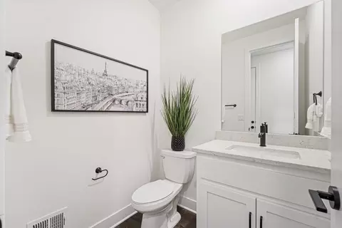Bath - 20632 Barker St, Spring Hill, KS 66083 photo 4 of 5