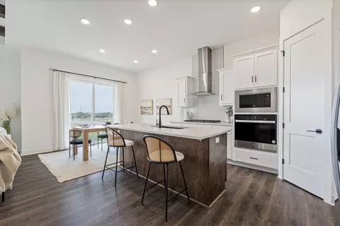 Kitchen - 20632 Barker St, Spring Hill, KS 66083 photo 4 of 5