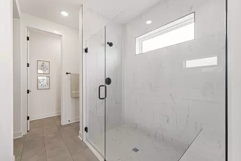 Bath - 20632 Barker St, Spring Hill, KS 66083 photo 1 of 5