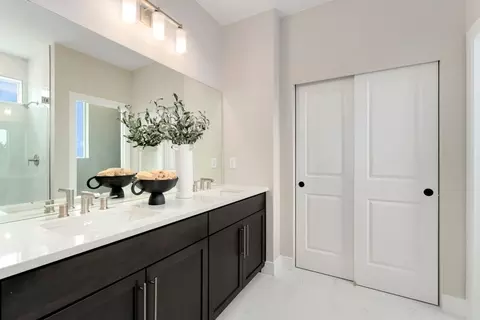 Bath - 7201 Aspen Brook Ave, Frederick, CO 80530 photo 6 of 7