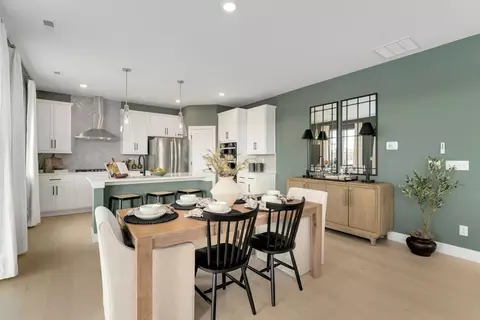 Dining - 7201 Aspen Brook Ave, Frederick, CO 80530 photo 3 of 5