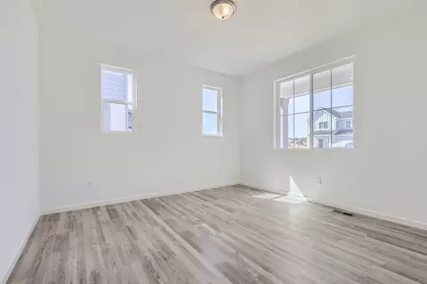 Living - 7201 Aspen Brook Ave, Frederick, CO 80530 photo 3 of 9