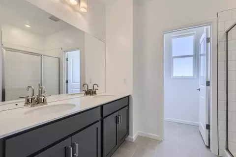 Bath - 7201 Aspen Brook Ave, Frederick, CO 80530 photo 3 of 7