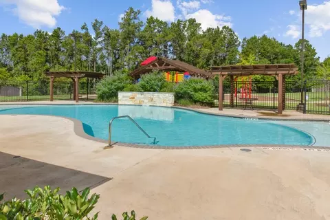Exterior - 428 Springfield Terrace Dr, Conroe, TX 77304 photo 12 of 15