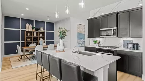 Kitchen - 428 Springfield Terrace Dr, Conroe, TX 77304 photo 3 of 4