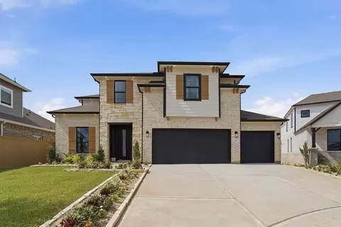 Exterior - 313 Box Elder Ct, Waller, TX 77484 photo 12 of 16
