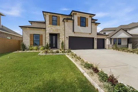 Exterior - 313 Box Elder Ct, Waller, TX 77484 photo 14 of 16