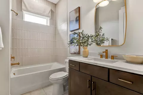 Bath - 636 Knotted Birch Ave, Saint Augustine, FL 32092 photo 3 of 9