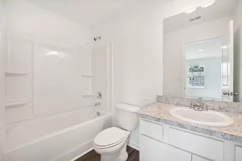 Bath - 417 Colchester Ct, Moncks Corner, SC 29461 photo 2 of 2