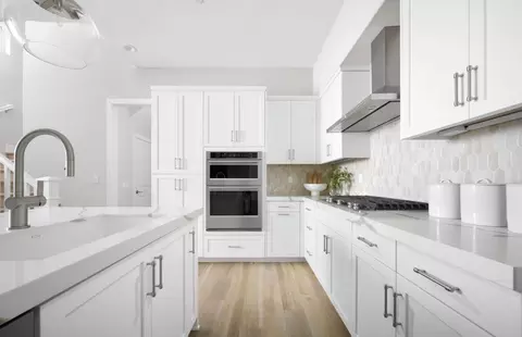 Kitchen - 117 Moody, Irvine, CA 92618 photo 6 of 6