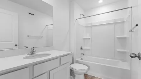 Bath - 1909 E Corriente Dr #1179, Salem, UT 84653 photo 1 of 6