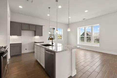 Kitchen - 7900 Skytree Dr, Austin, TX 78744 photo 3 of 6