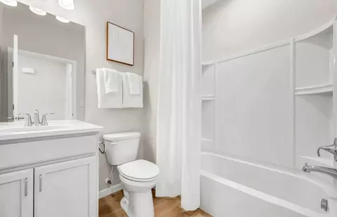 Bath - 3243 Del Webb Blvd, Aurora, IL 60503 photo 2 of 2