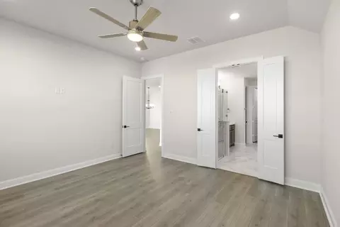Bedroom - 150 Pinyon Pine Dr, Bastrop, TX 78602 photo 2 of 4