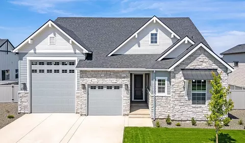 Exterior - 970 N Falling Water Way, Eagle, ID 83616 photo 6 of 10