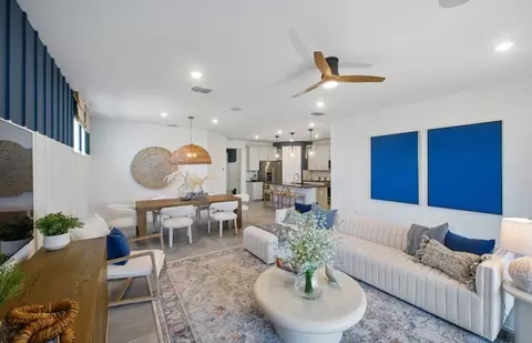 Living - 7634 Addison Ave, Bradenton, FL 34210 photo 2 of 5