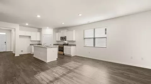 Living - 8 Hampton Locust Grove Road, Hampton, GA 30228 photo 2 of 5