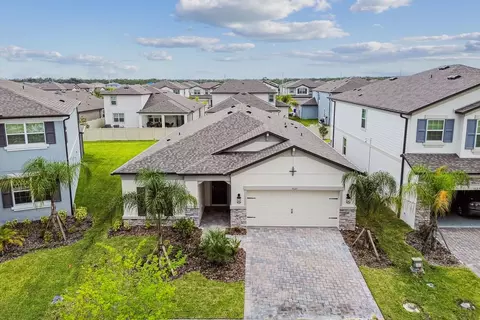 5527 Freesia Dr, Lakeland, FL 33811