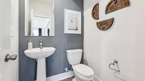 Bath - 2159 Winterberry Ln, Cambridge, MD 21613 photo 2 of 5