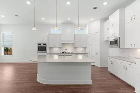 1001 Painted Horse Dr, Georgetown, TX 78633